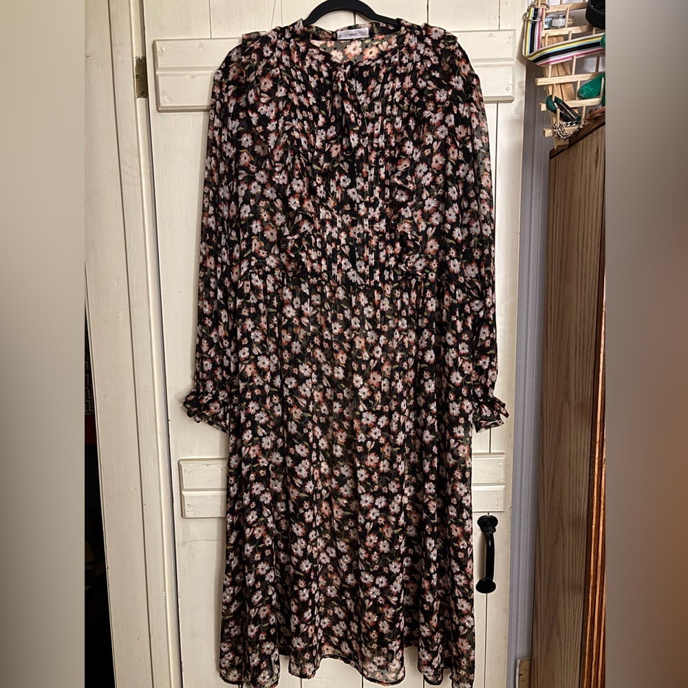 Mango Flowy Collection Winter Floral Print Midi Dress with Ruffle Detail Size 20
